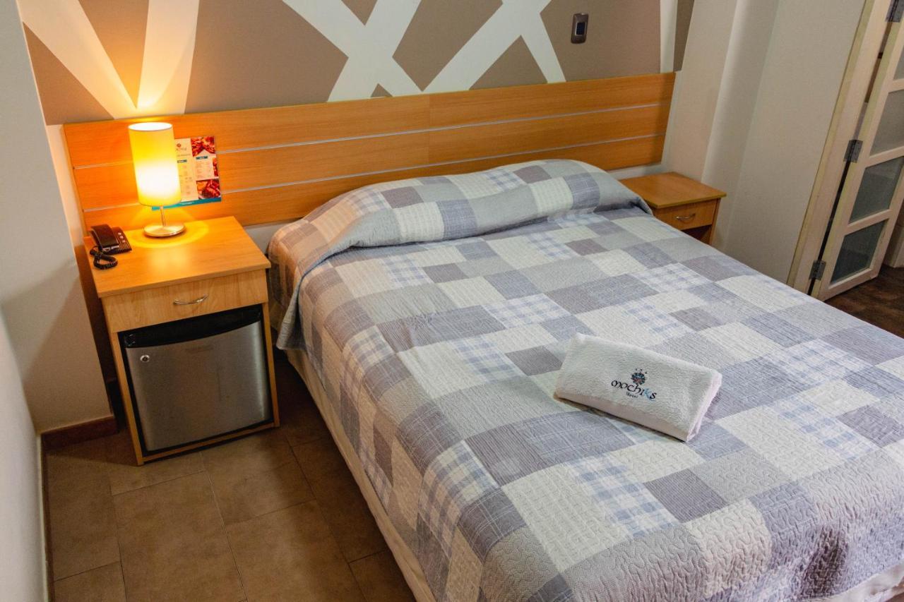 Hotel Mochiks Чиклайо Экстерьер фото
